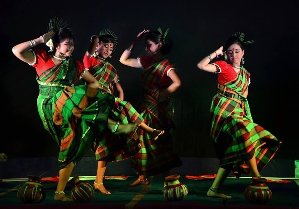 danse folklorique indienne