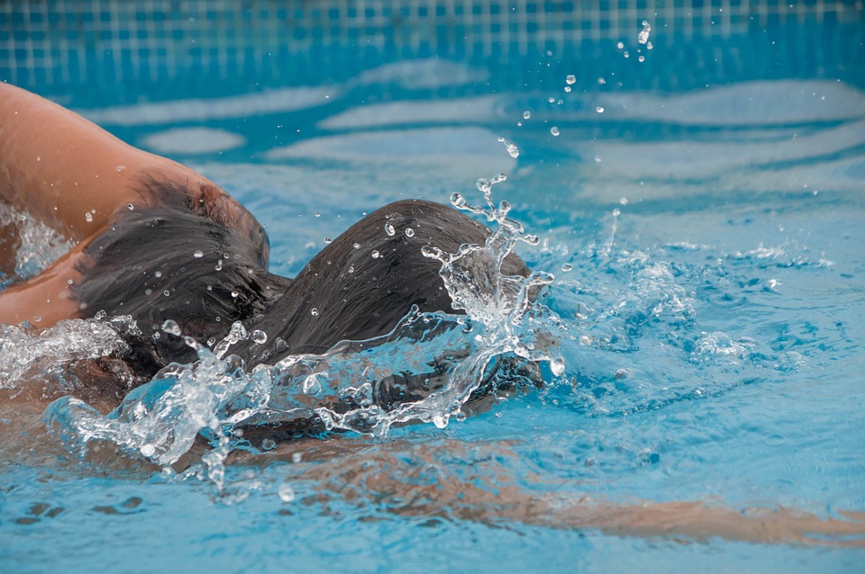 1 paire de palettes de natation pour la natation avec sangles réglables -  Aide à l'entraînement en force - Équipement d'exercice de piscine 